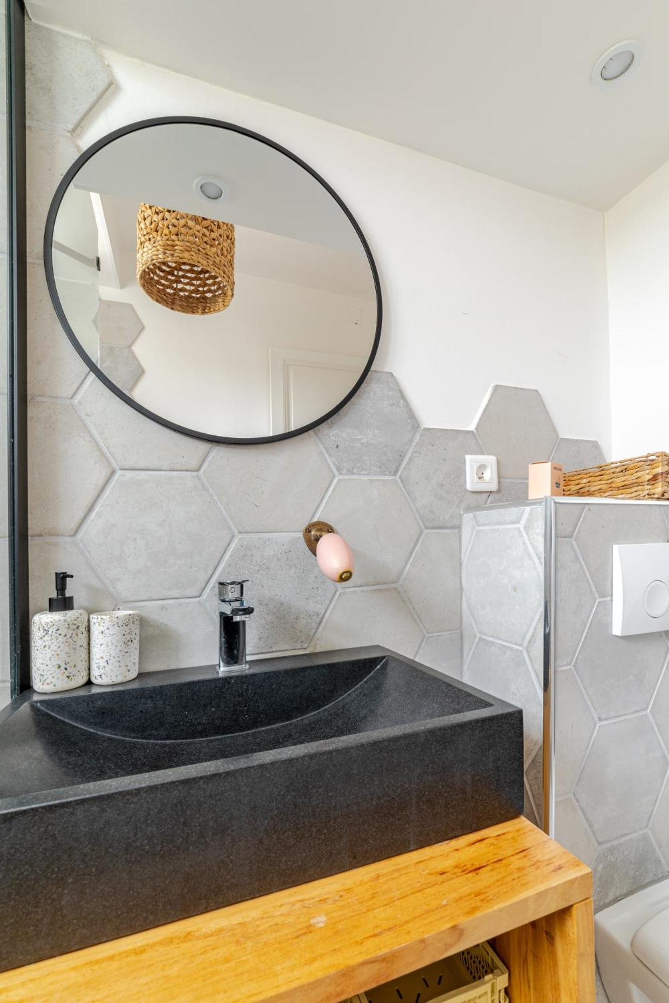 Cocon Comfortable Vue Mer, Clim Et Parking Sanary-sur-Mer Exterior photo
