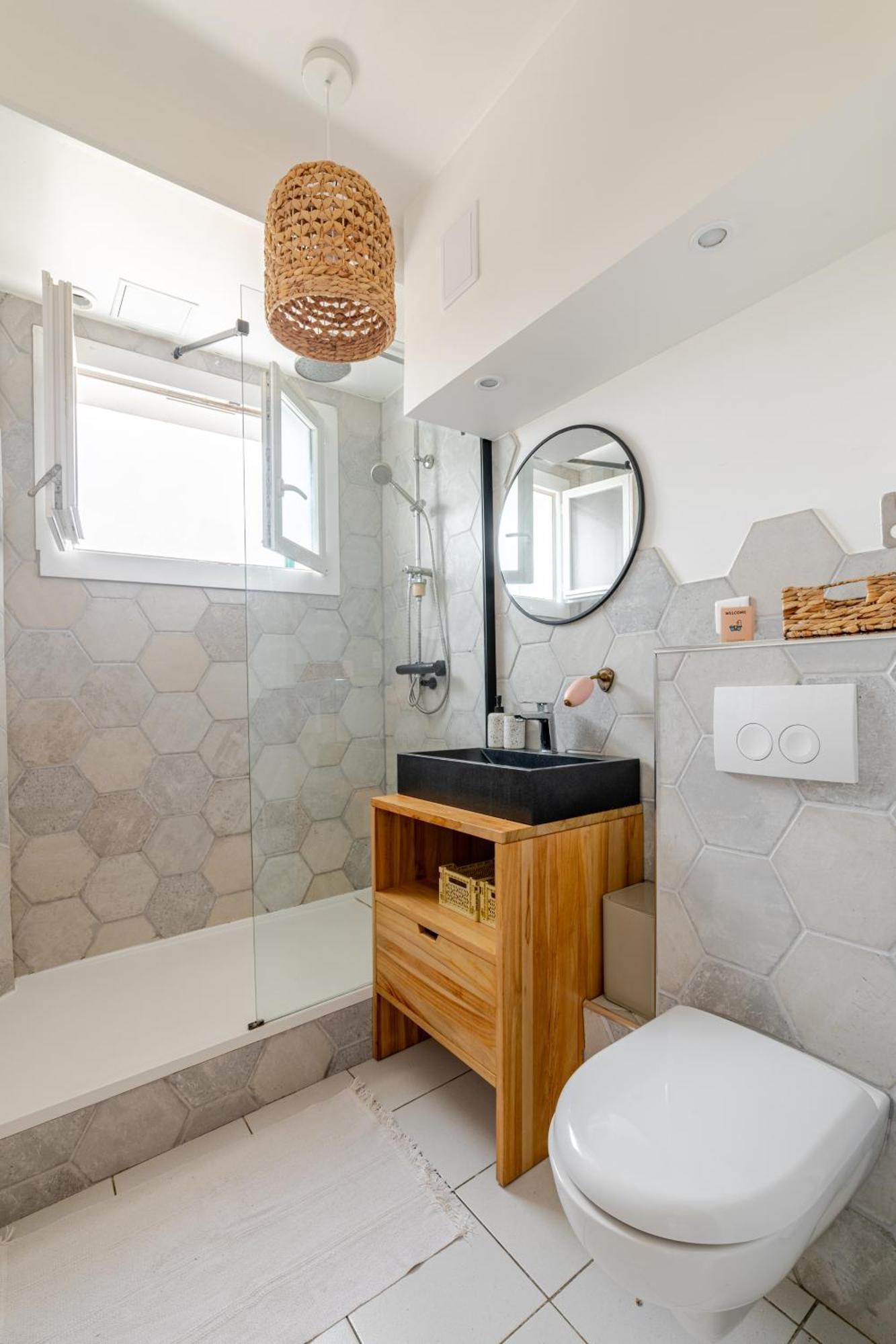 Cocon Comfortable Vue Mer, Clim Et Parking Sanary-sur-Mer Exterior photo